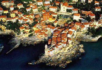 Delle Ondine Hotel *