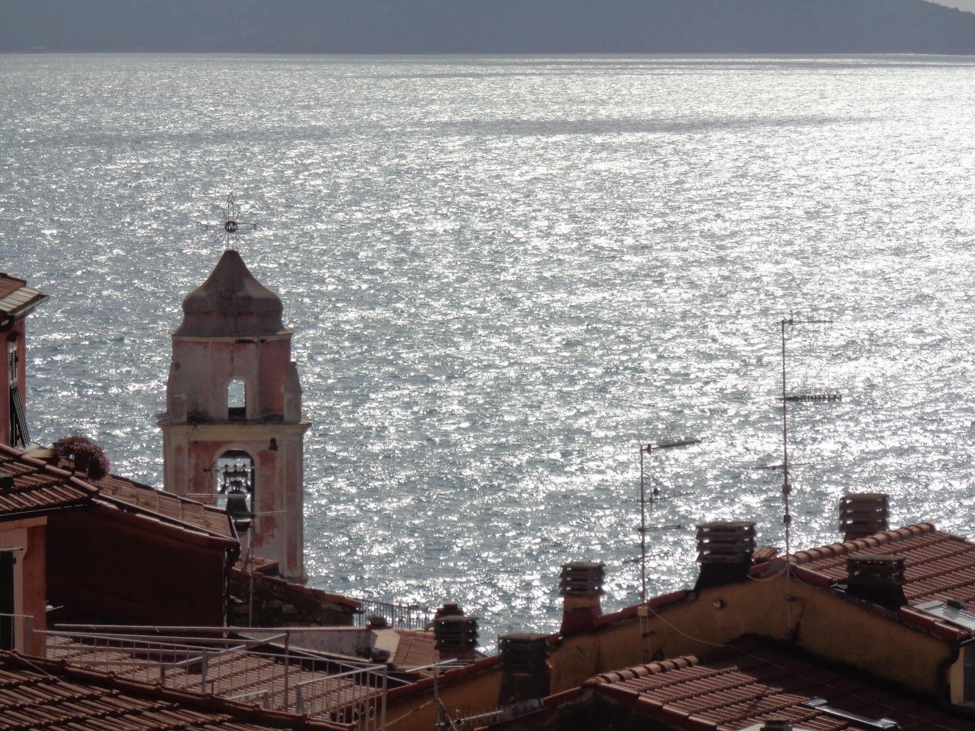 Delle Ondine Hotel *